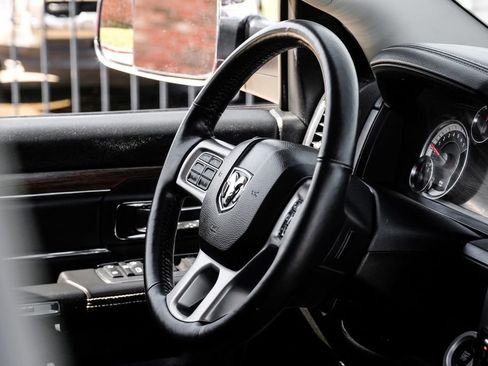 Used 2017 RAM 1500 Laramie w/ Convenience Group image 12