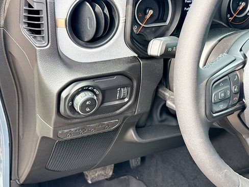 Used 2026 Jeep Gladiator Sport AWD/4WD image 11