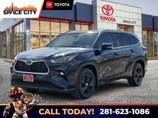 Certified 2026 Toyota Highlander XLE AWD/4WD video 1