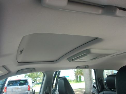Used 2016 Honda Pilot Touring image 14