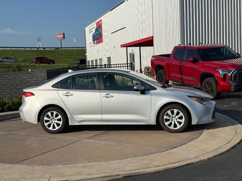 Certified 2024 Toyota Corolla LE FWD image 2
