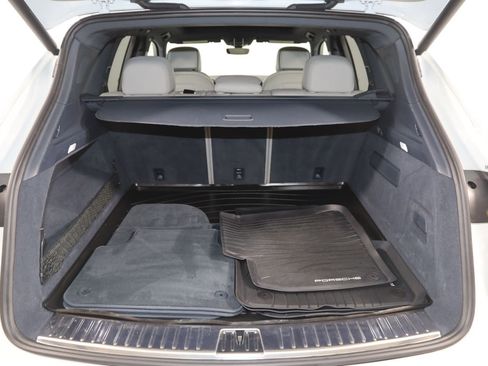 Used 2020 Porsche Cayenne AWD/4WD image 60