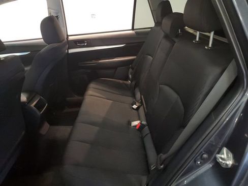 Used 2011 Subaru Outback 2.5i Premium AWD/4WD image 26