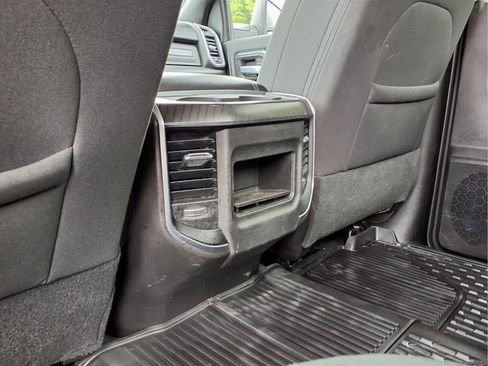 Used 2025 RAM 2500 Big Horn AWD/4WD image 10