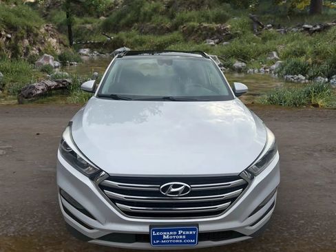 Used 2017 Hyundai Tucson Limited w/ Limited Ultimate Package 03 image 2