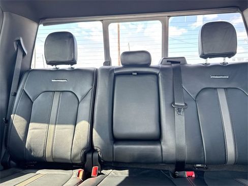 Certified 2021 Ford F250 Platinum image 30