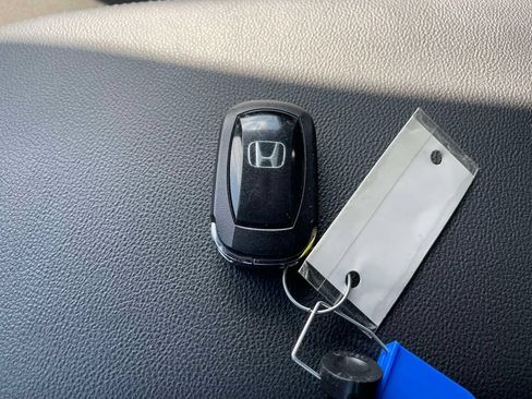 Used 2023 Honda CR-V LX image 31