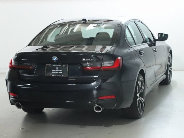 Used 2023 BMW 330i xDrive Sedan w/ Premium Package AWD/4WD image 47