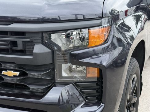 Used 2022 Chevrolet Silverado 1500 Custom RWD image 11