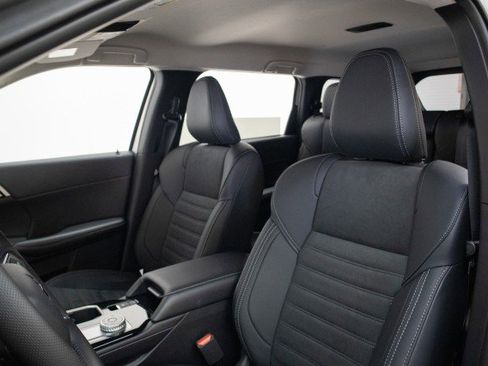 New 2025 Mitsubishi Outlander SE image 6