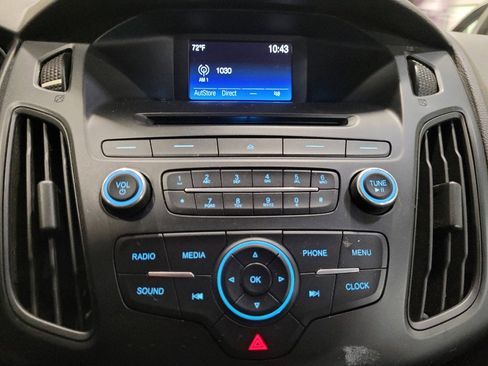 Used 2016 Ford Focus SE FWD image 25