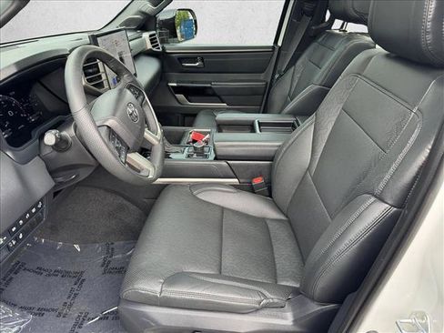 Certified 2025 Toyota Tundra Limited AWD/4WD image 10