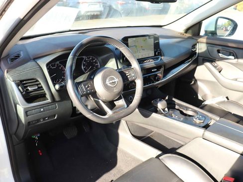 Used 2023 Nissan Rogue SL w/ SL Premium Package AWD/4WD image 10