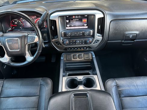 Used 2015 GMC Sierra 2500 Denali w/ Duramax Plus Package AWD/4WD image 15