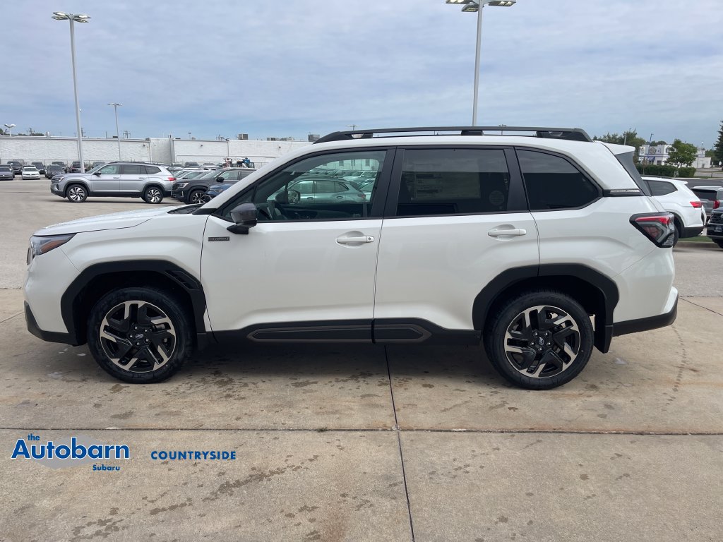 Used 2026 Subaru Forester Premium AWD/4WD image 2