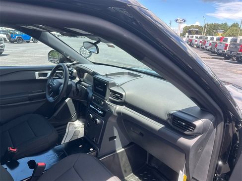 New 2025 Ford Explorer 4WD Police Interceptor image 11