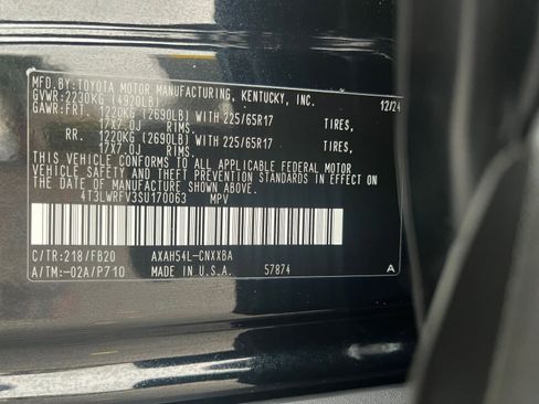 Used 2025 Toyota RAV4 LE image 29