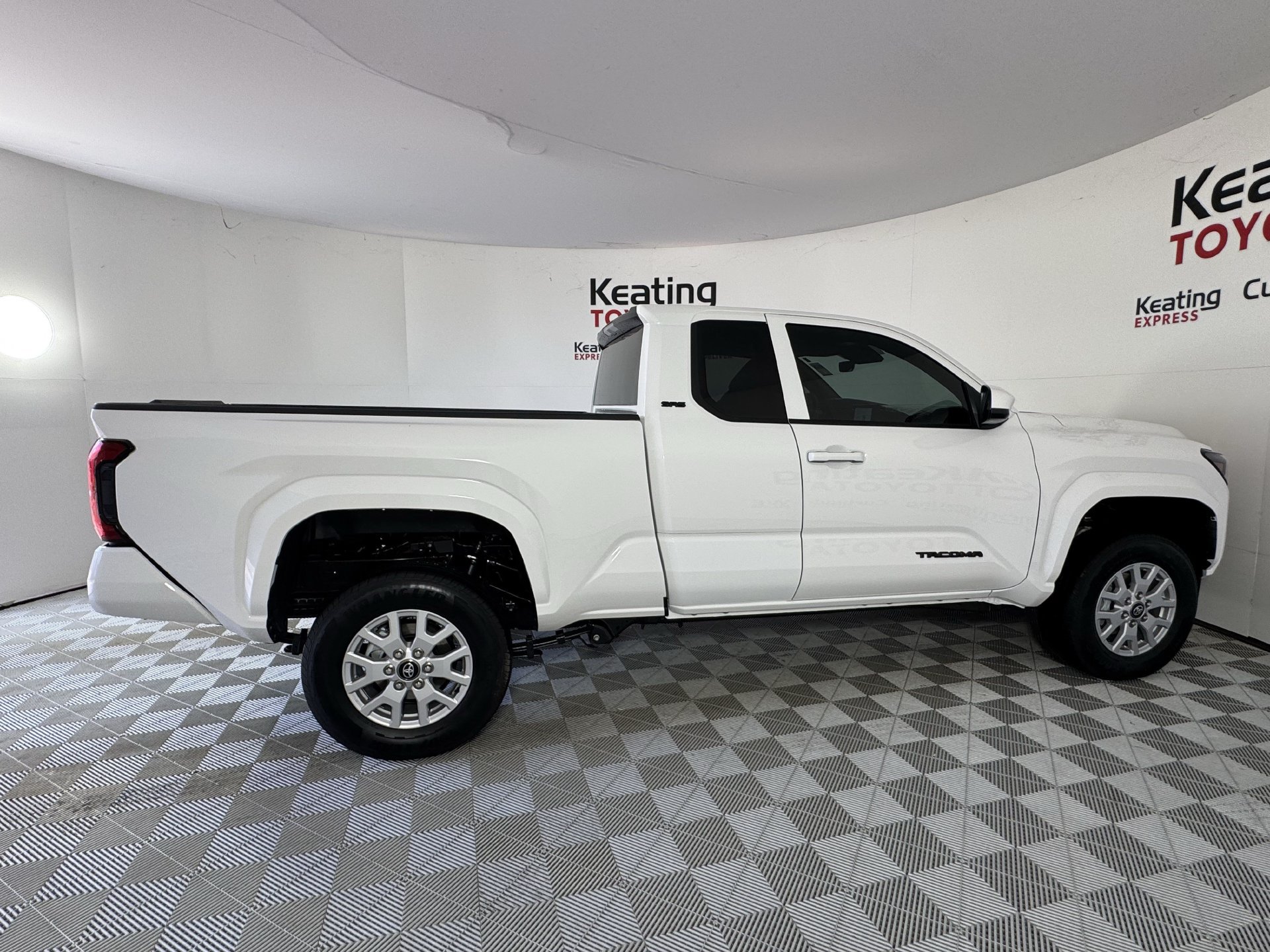 New 2026 Toyota Tacoma SR5 RWD image 4