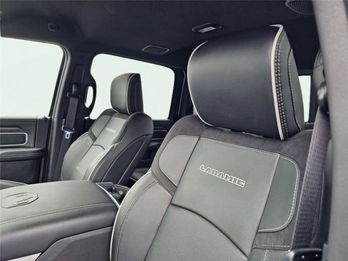 New 2026 RAM 2500 Laramie AWD/4WD image 21