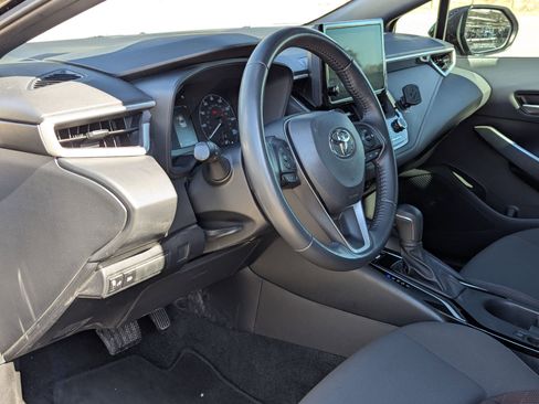 Used 2023 Toyota Corolla SE image 12