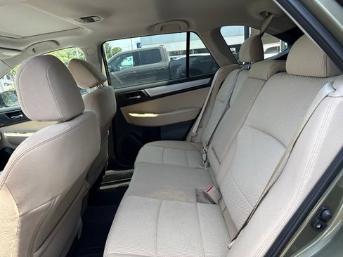 Used 2019 Subaru Outback 2.5i Premium w/ Protection Package #1 AWD/4WD image 7