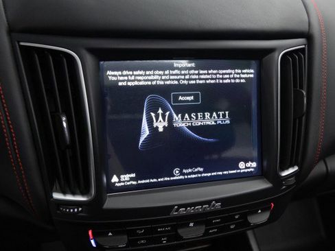 Used 2017 Maserati Levante S image 28