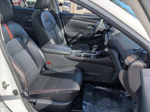 Certified 2025 Nissan Sentra SR w/ SR Premium Package image 21