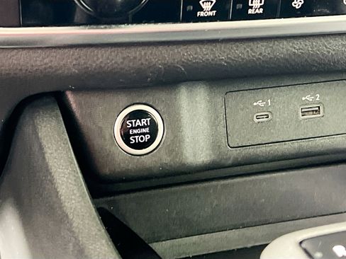 Used 2023 Nissan Rogue SV image 24