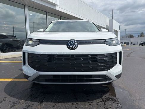 New 2026 Volkswagen Tiguan SE AWD/4WD image 11