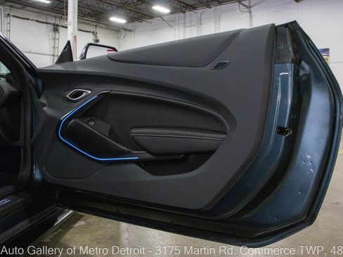 Used 2022 Chevrolet Camaro SS RWD image 36