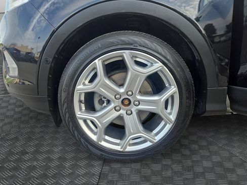 Used 2019 Ford Escape Titanium AWD/4WD image 35