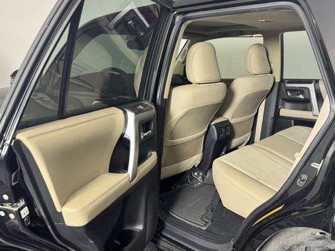 Used 2024 Toyota 4Runner SR5 Premium AWD/4WD image 32