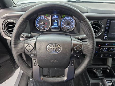 Used 2023 Toyota Tacoma TRD Off-Road w/ TRD Premium Off Road Package image 19