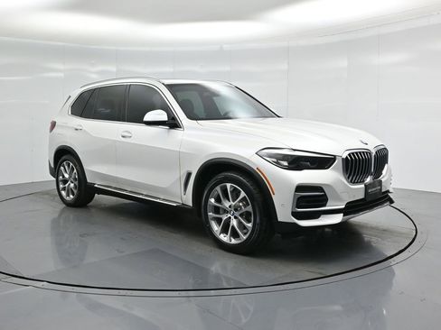 Used 2023 BMW X5 sDrive40i w/ Premium Package image 53