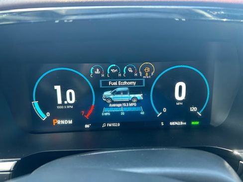 Used 2022 Ford F150 Lariat w/ Equipment Group 502A High AWD/4WD image 14