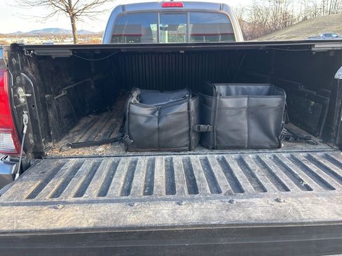 Used 2020 Toyota Tacoma SR w/ SX Package image 8