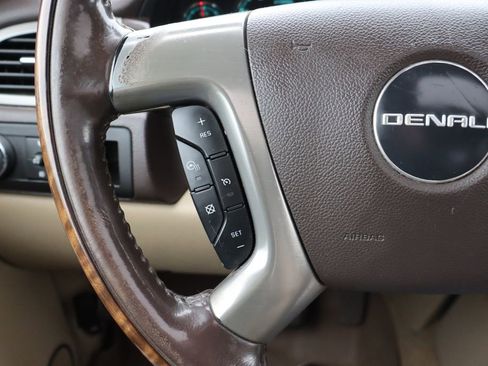 Used 2008 GMC Sierra 1500 Denali AWD/4WD image 7