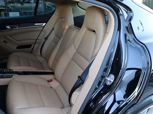 Used 2016 Porsche Panamera Edition w/ Premium Package Plus image 39