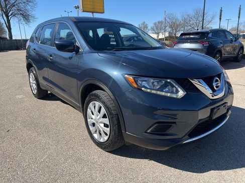 Used 2016 Nissan Rogue S image 3