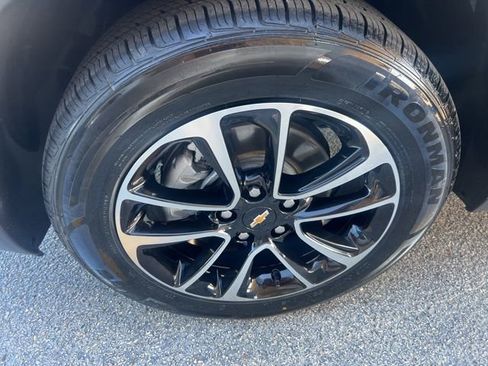 Used 2025 Chevrolet TrailBlazer LT image 6