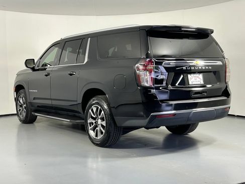 Used 2021 Chevrolet Suburban LS w/ Driver Alert Package RWD image 5