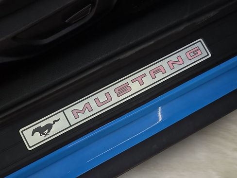 Used 2022 Ford Mustang GT Premium w/ Equipment Group 401A image 17