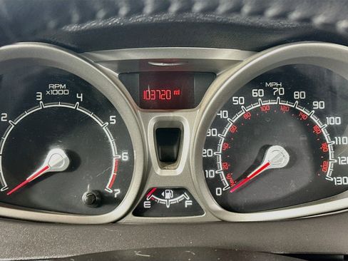 Used 2012 Ford Fiesta SEL FWD image 18