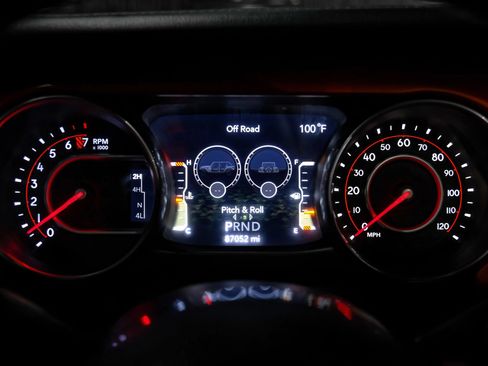 Used 2019 Jeep Wrangler Unlimited Rubicon AWD/4WD image 17