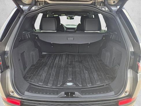 Certified 2025 Land Rover Discovery Sport Dynamic SE image 6