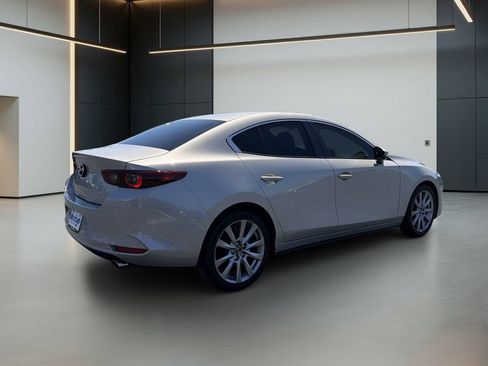 Used 2023 MAZDA MAZDA3 s FWD image 6