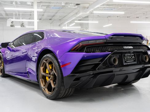 Used 2023 Lamborghini Huracan EVO image 6