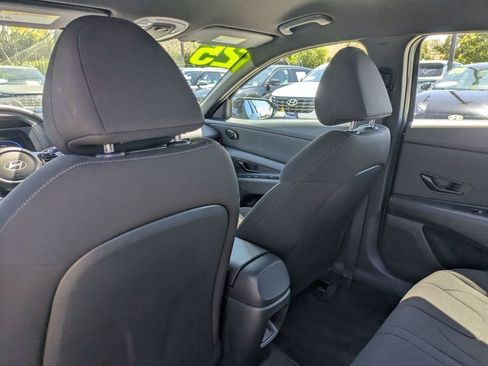 Certified 2025 Hyundai Elantra Sport FWD image 26