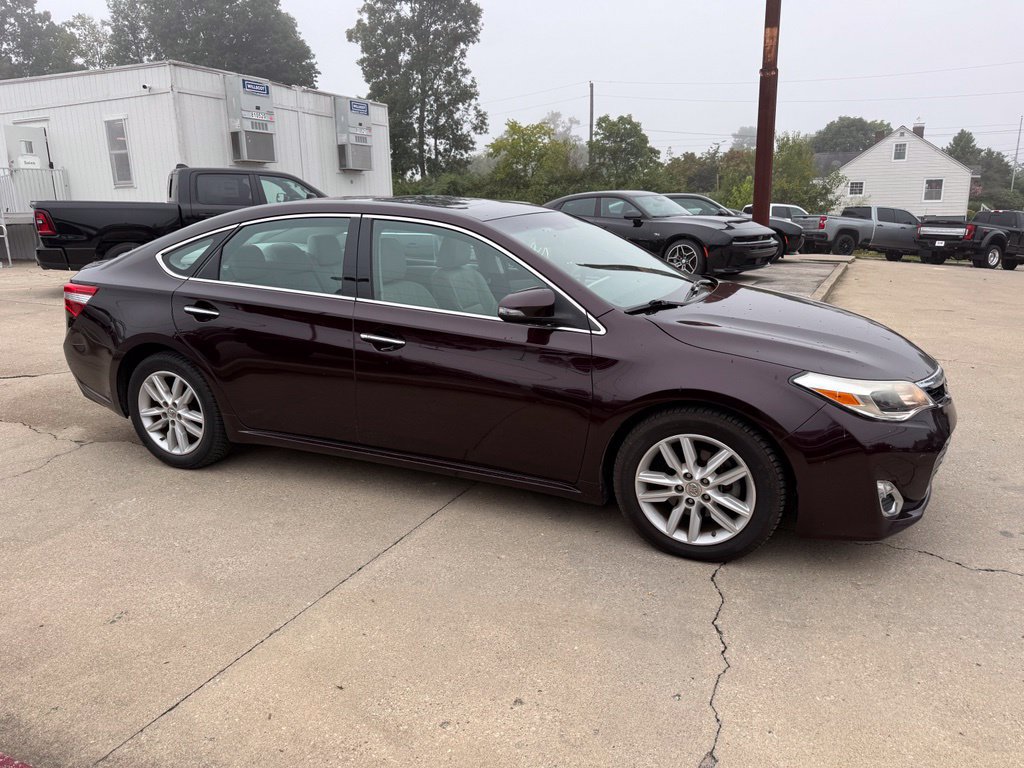 Used 2014 Toyota Avalon XLE Premium FWD image 5