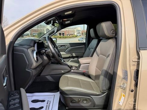 Used 2023 Chevrolet Colorado ZR2 w/ Desert Boss Special Edition image 13